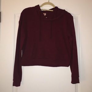 Cropped hoodie